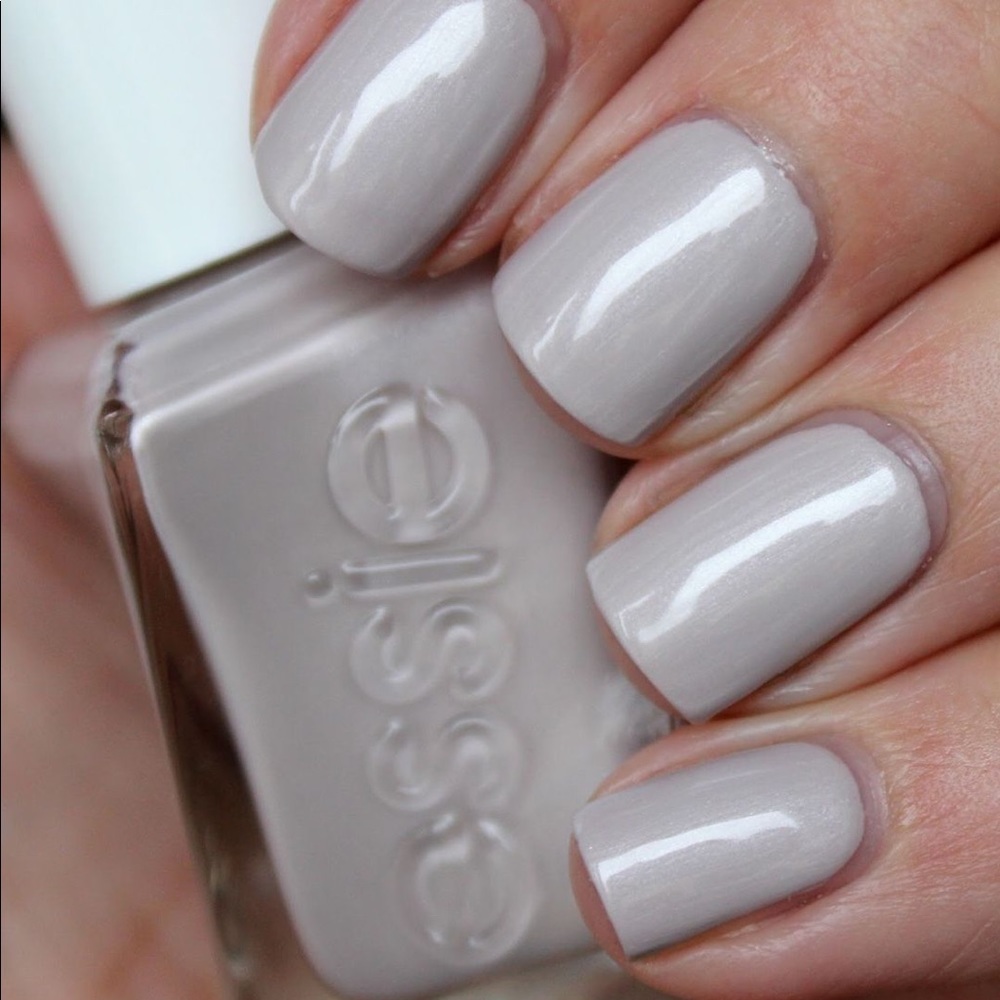NEW UNUSED essie gel couture Make the Cut